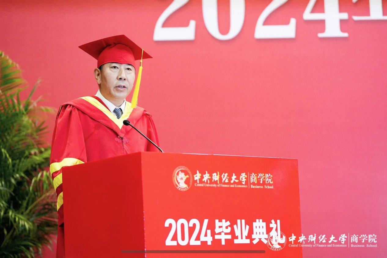 体育365官网党委常委、副董事长范卫宏